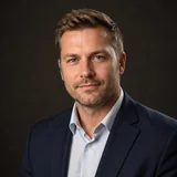 Martin Weber, Casino-Redakteur, prüft Bonusbedingungen, mobile Nutzung und Auszahlungen seit 2016
